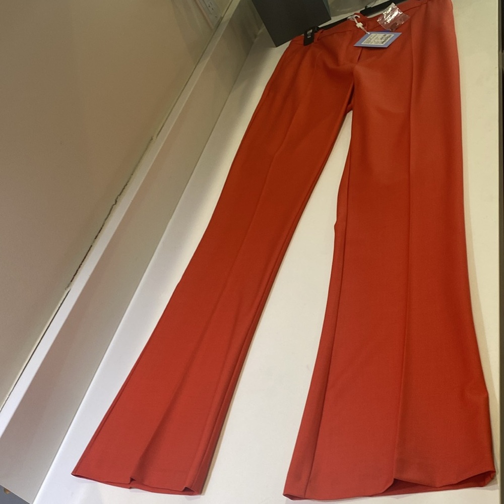 Stunning Women two pieces Red Suit - Picture 4 of 8